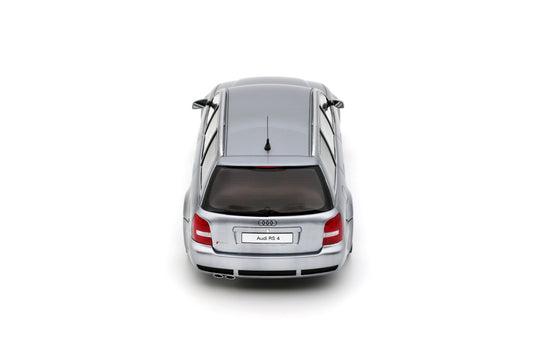 AUDI RS 4 (B5) AVANT "STANCED" AVUS ARGENTÉ 2025 OTTOmobile 1:18