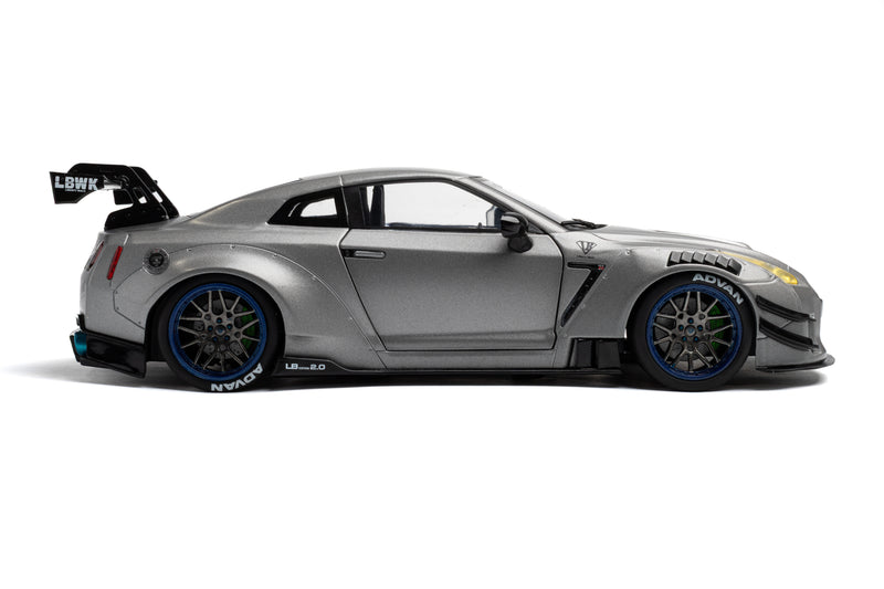 Load image into Gallery viewer, NISSAN GT-R (R35) W/ LIBERTY WALK BODY KIT 2.0 SILVER 2023 SOLIDO 1:18
