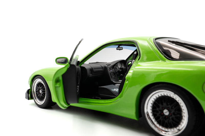 Load image into Gallery viewer, Mazda RX7 FD3RS SOLIDO WORKS NEON GREEN 1999 SOLIDO 1:18
