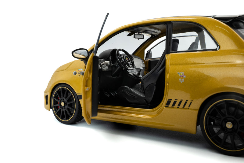 Laad de afbeelding in de Gallery-viewer, FIAT F595 ABARTH SOLIDO WORKS GEEL 2024 SOLIDO 1:18
