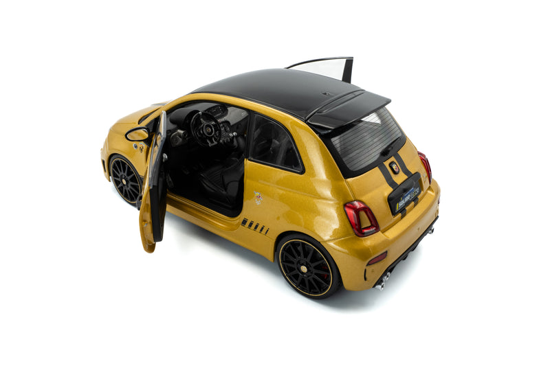 Laad de afbeelding in de Gallery-viewer, FIAT F595 ABARTH SOLIDO WORKS GEEL 2024 SOLIDO 1:18
