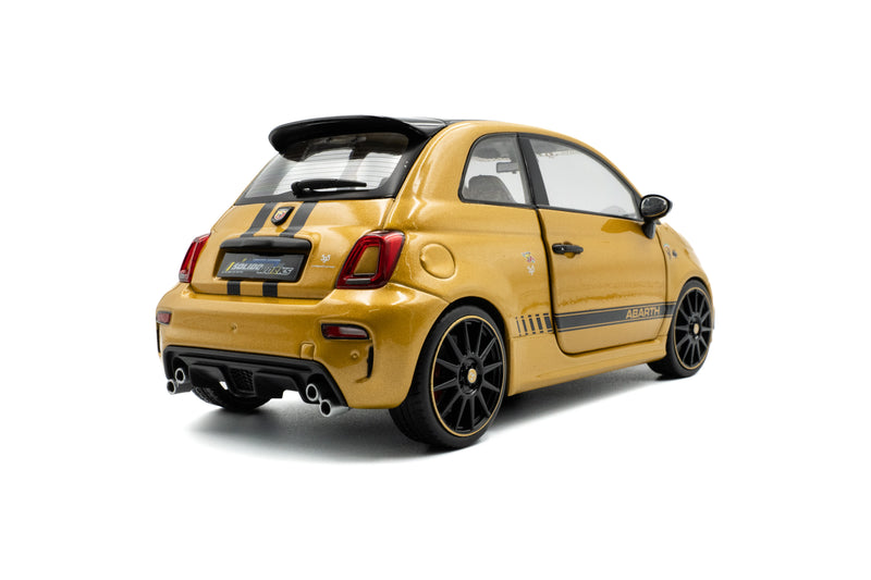 Laad de afbeelding in de Gallery-viewer, FIAT F595 ABARTH SOLIDO WORKS GEEL 2024 SOLIDO 1:18
