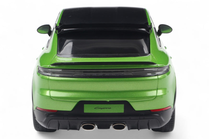 Chargez l'image dans la visionneuse de la galerie, PORSCHE CAYENNE TURBO GT COUPE 2024 VERT SOLIDO 1:18
