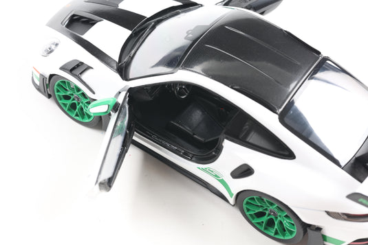 Porsche 911 GT3 RS - TRIBUTE TO CARRERA RS PACKAGE WHITE 2024 SOLIDO 1:18