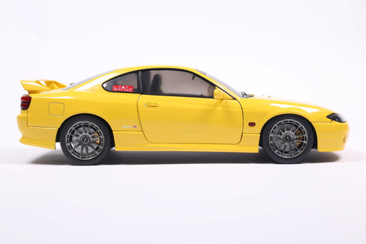 Nissan SILVIA S15 SPEC-R AERO LIGHTNING YELLOW 1999 SOLIDO 1:18