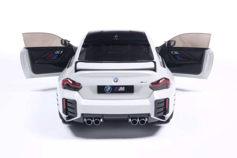 Load image into Gallery viewer, Bmw M2 PERFORMANCE PARTS WHITE 2025 SOLIDO 1:18
