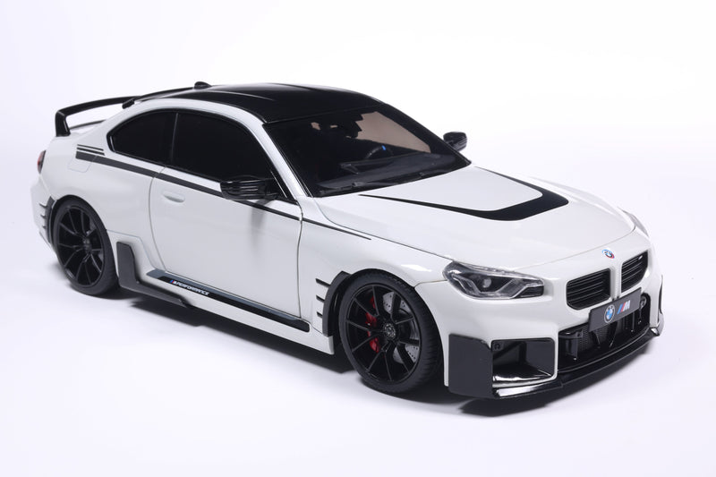 Load image into Gallery viewer, Bmw M2 PERFORMANCE PARTS WHITE 2025 SOLIDO 1:18
