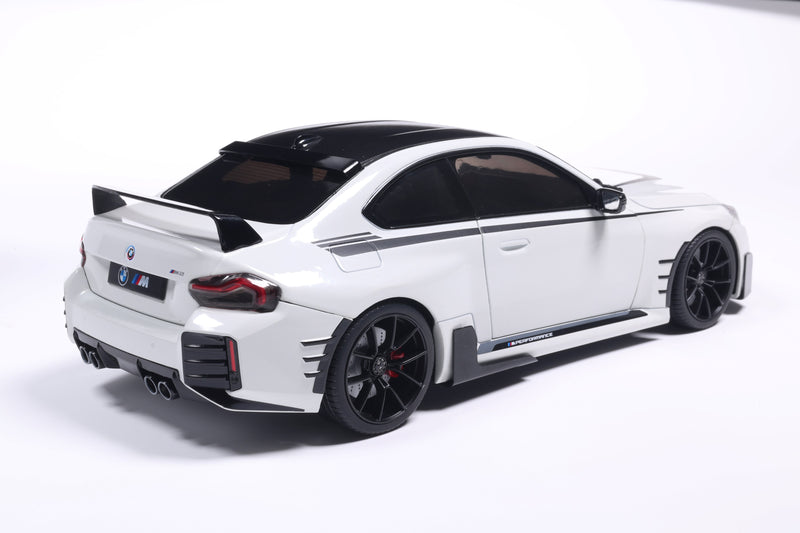 Load image into Gallery viewer, Bmw M2 PERFORMANCE PARTS WHITE 2025 SOLIDO 1:18
