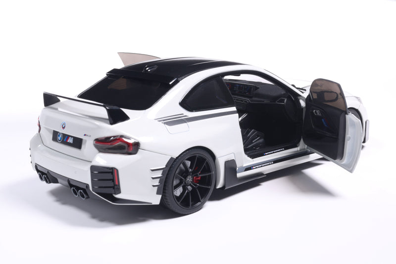 Load image into Gallery viewer, Bmw M2 PERFORMANCE PARTS WHITE 2025 SOLIDO 1:18
