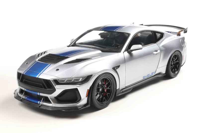Load image into Gallery viewer, Ford SHELBY MUSTANG SUPER SNAKE GREY 2025 SOLIDO 1:18
