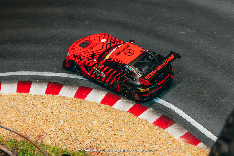 Chargez l'image dans la visionneuse de la galerie, MERCEDES-BENZ AMG GT GT3 #888 MARO ENGEL BATHURST 12H 2026 TARMAC WORKS 1:64
