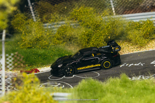 PORSCHE GT3RS 992-1 ZWART/GEEL 2026 TARMAC WORKS 1:64
