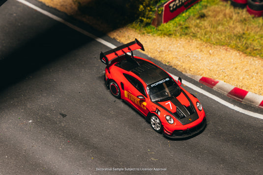 PORSCHE GT3RS (992.1) MANTHEY RACING ROUGE 2025 TARMAC WORKS 1:64