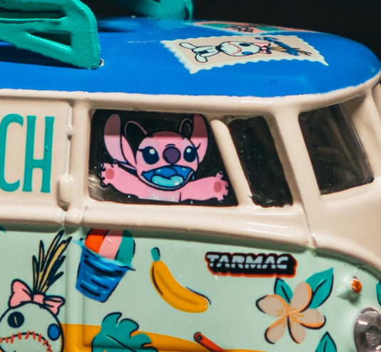 VOLKSWAGEN TRANSPORTER T1 PANEL VAN LILO & STITCH 2025 TARMAC WORKS 1:64
